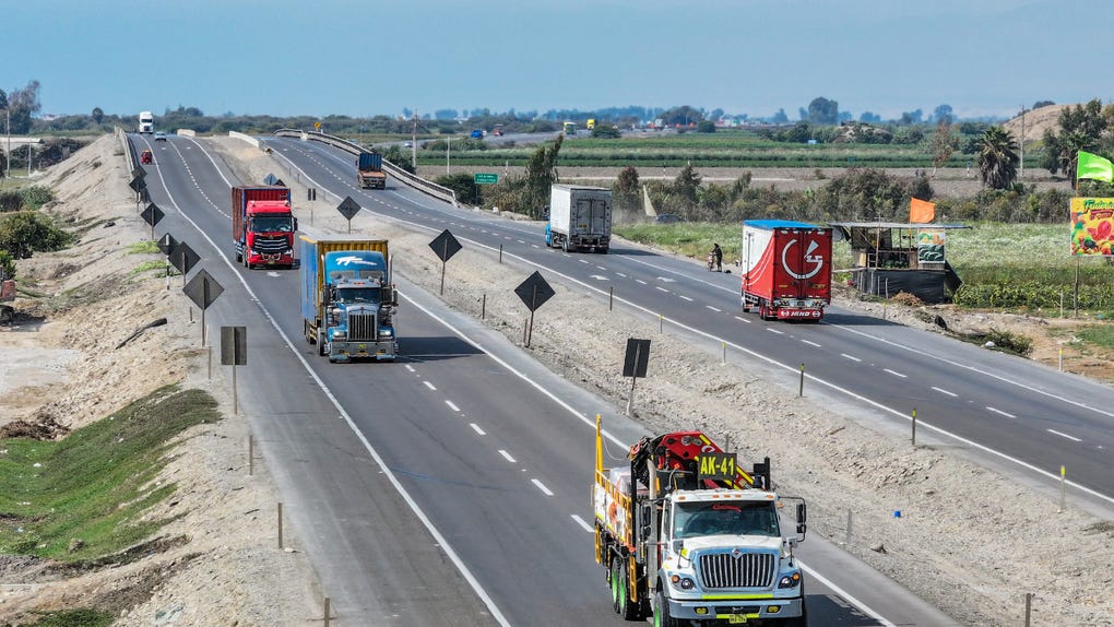 Bono a transportistas: desde el 30 de julio podrán solicitar subsidio de S/4 por galón de diésel v