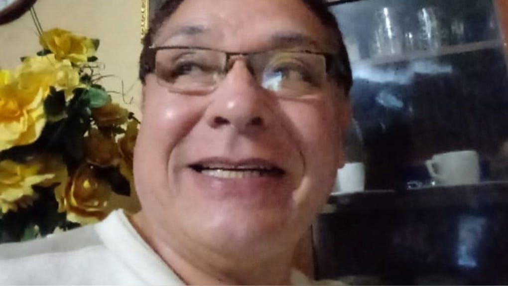Mario León, actor de 'Mil oficios', denuncia agresión homofóbica de un vecino