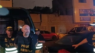 SJL: Jackson Mora e integrantes de 'Los Arquitectos del Fraude' fueron trasladados a carceleta de la Unidad de Flagrancia del PJ