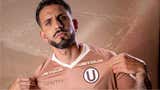 Universitario lanzó su nueva camiseta en honor a hinchas con discapacidad visual