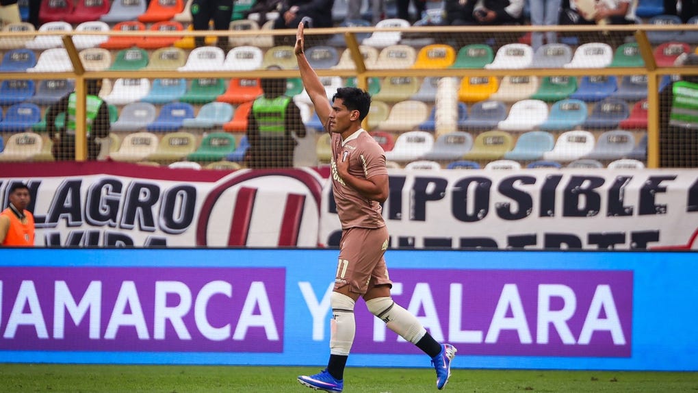 'Tunche' Rivera marcó dos goles en la victoria de Universitario