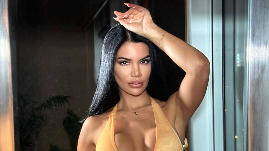 Samantha Batallanos asegura que ya sabía del romance de Luis Felipe Zapata con Suheyn Cipriani Samantha Batallanos asegura que ya sabía del romance de Luis Felipe Zapata con Suheyn Cipriani.