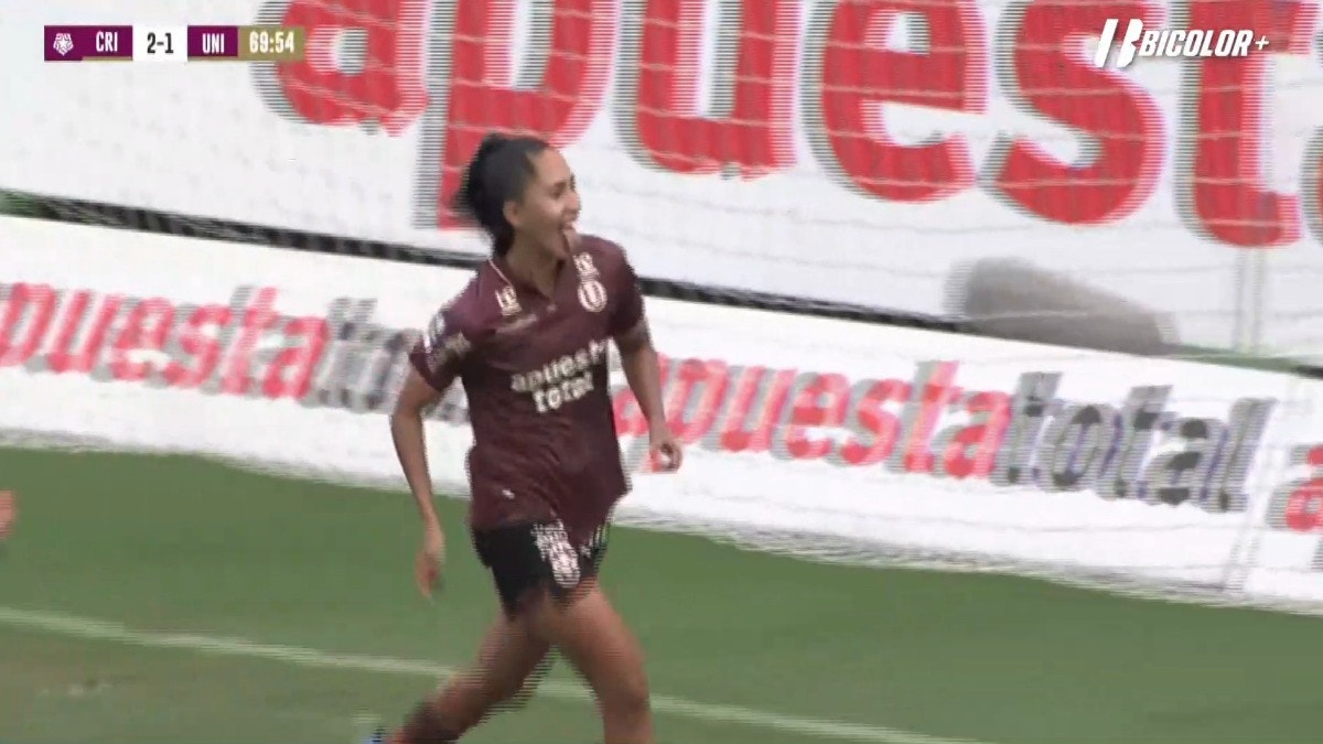 Pierina Nuñez marcó el 2-2 para Universitario.