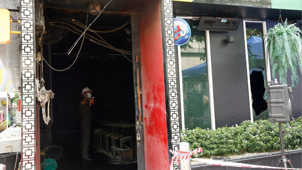 Se indaga si explotaron bombonas de gas butano que había en la cocina, así como cuáles eran los protocolos de emergencia y las medidas de seguridad del local.