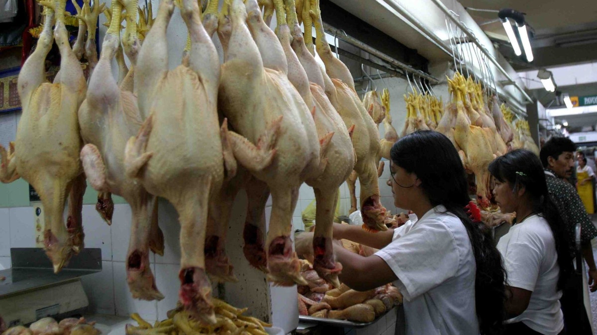 El precio del pollo se encarece: subió 27% en un mes y supera los S/11 el kilo en los mercados de Lima