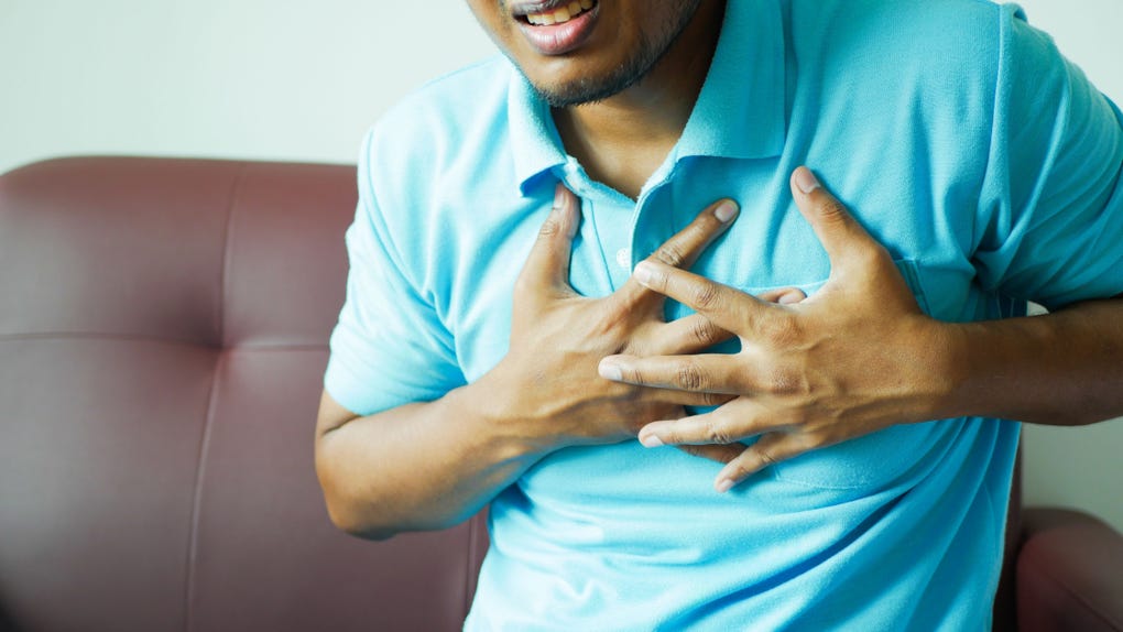 El estudió vinculó altos niveles de microplásticos en sangre con mayor riesgo de infarto y enfermedades cardiovasculares, especialmente en fumadores y personas expuestas a contaminación.