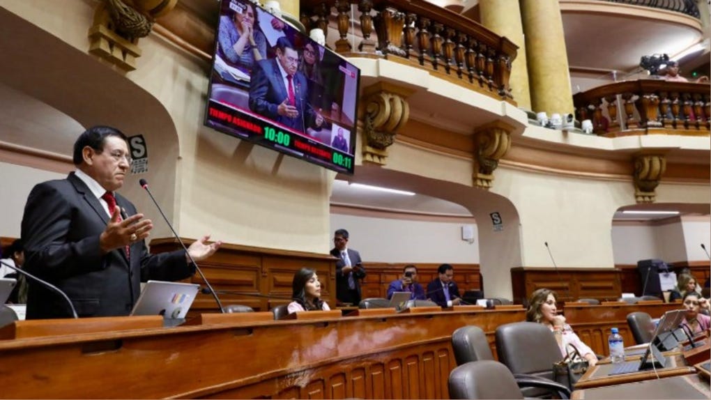 Presidente de la Comisión de Presupuesto, Alejandro Soto, sustentó el texto sustitutorio del dictamen sobre créditos suplementarios.