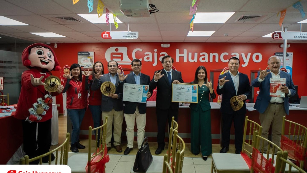 Caja Huancayo obtiene certificación de inclusión por su destacada atención a personas con discapacidad
