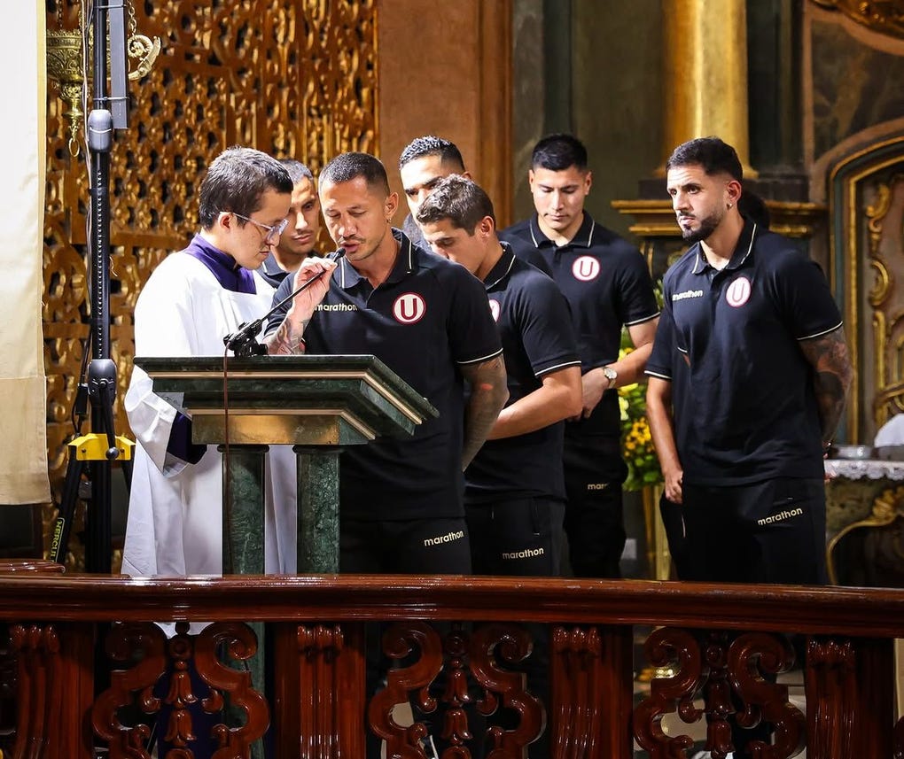 Gianluca Lapadula tuvo uso de la palabra en Universitario.