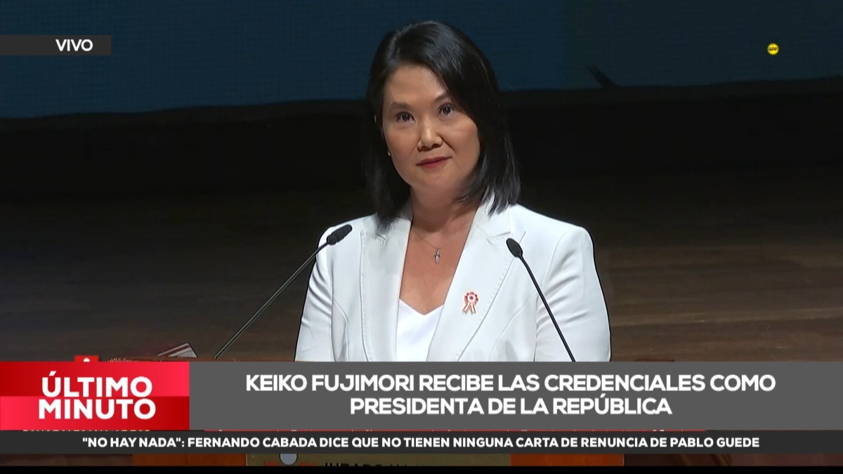 Keiko Fujimori convocó a todas las fuerzas políticas y pidió reconciliación nacional tras recibir credenciales como presidenta