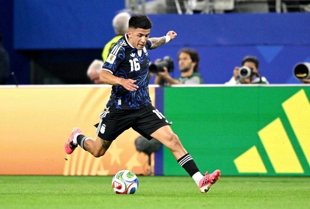Thiago Almada - Selección de Argentina.