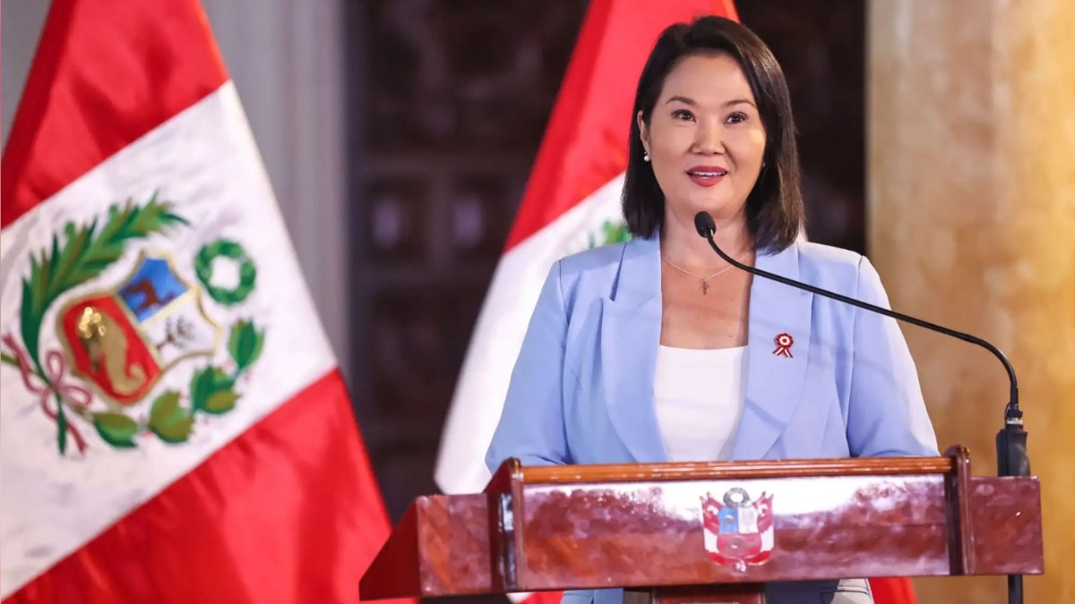 Keiko Fujimori se reúne con el presidente de la Conferencia Episcopal Peruana en Jesús María