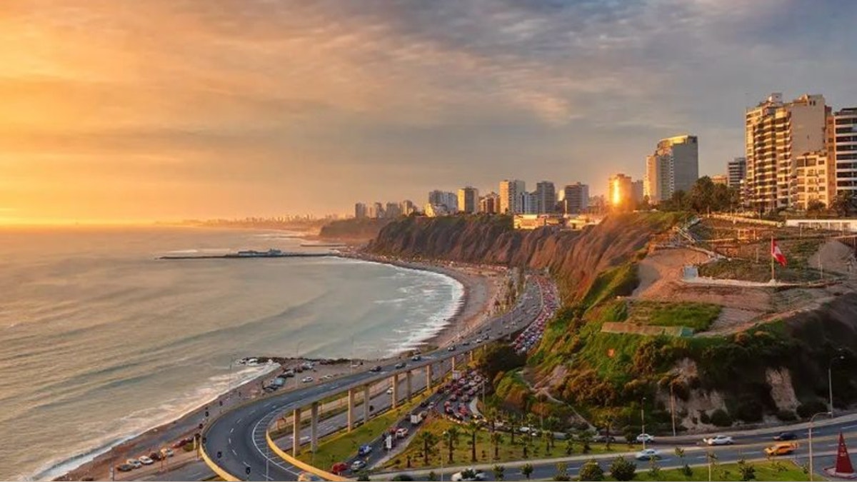 Lima y Callao soportan récords históricos de temperatura en pleno invierno, con registros no vistos en más de 40 años