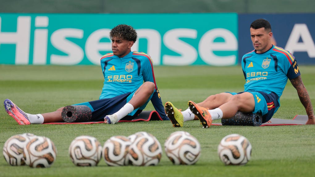 Lamine Yamal y Pedro Porro trabajaron con el grupo un día después de encender las alarmas en la Selección de España.