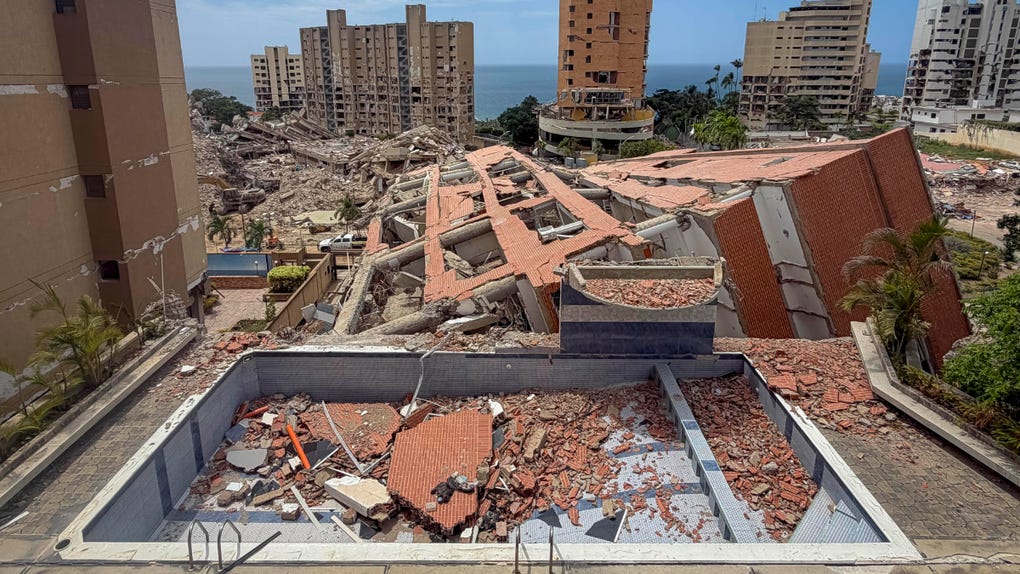 Dos terremotos remecieron Venezuela, dejando miles de fallecidos.