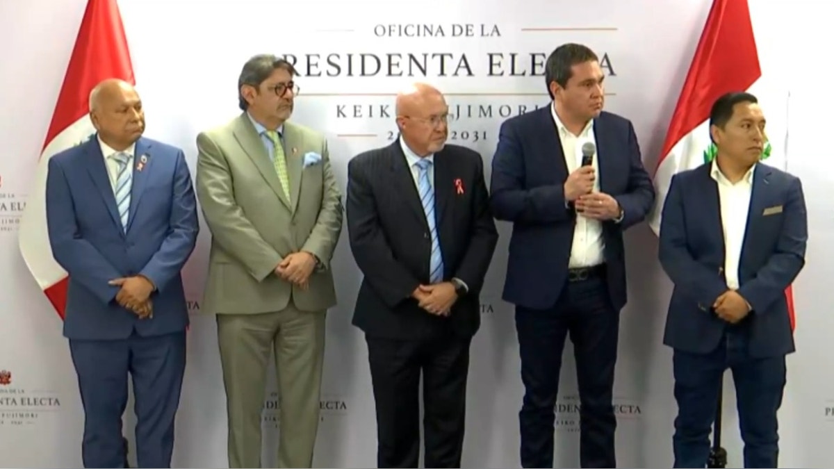 Alcaldes de distritos de Lima y Callao se reunieron con Keiko Fujimori y discutieron temas de seguridad y prevención ante El Niño