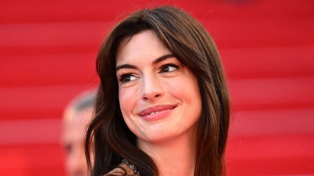 Anne Hathaway habló del proceso de su embarazo junto a su esposo Adam Shulman.