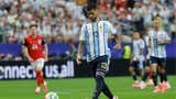Réplica inglesa: Gary Neville no se guarda nada y le respondió al 'Cuti' Romero tras calificarlo de 