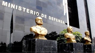 Ministerio de Defensa lamenta desacuerdo entre Bomberos y organización del desfile por Fiestas Patrias