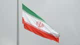 Irán ataca bases de EE.UU. en Kuwait y Baréin y dice haber matado a varios soldados