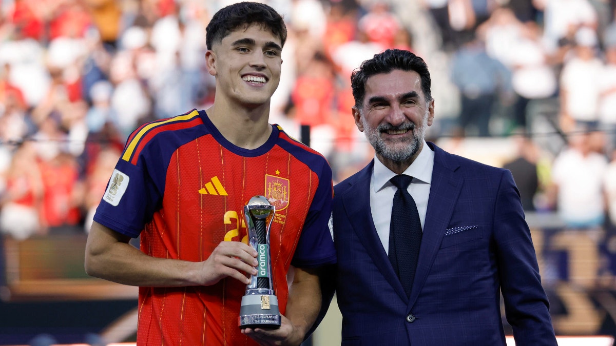 Pau Cubarsí fue elegido mejor jugador joven del Mundial 2026: conoce a todos los ganadores del premio en la historia