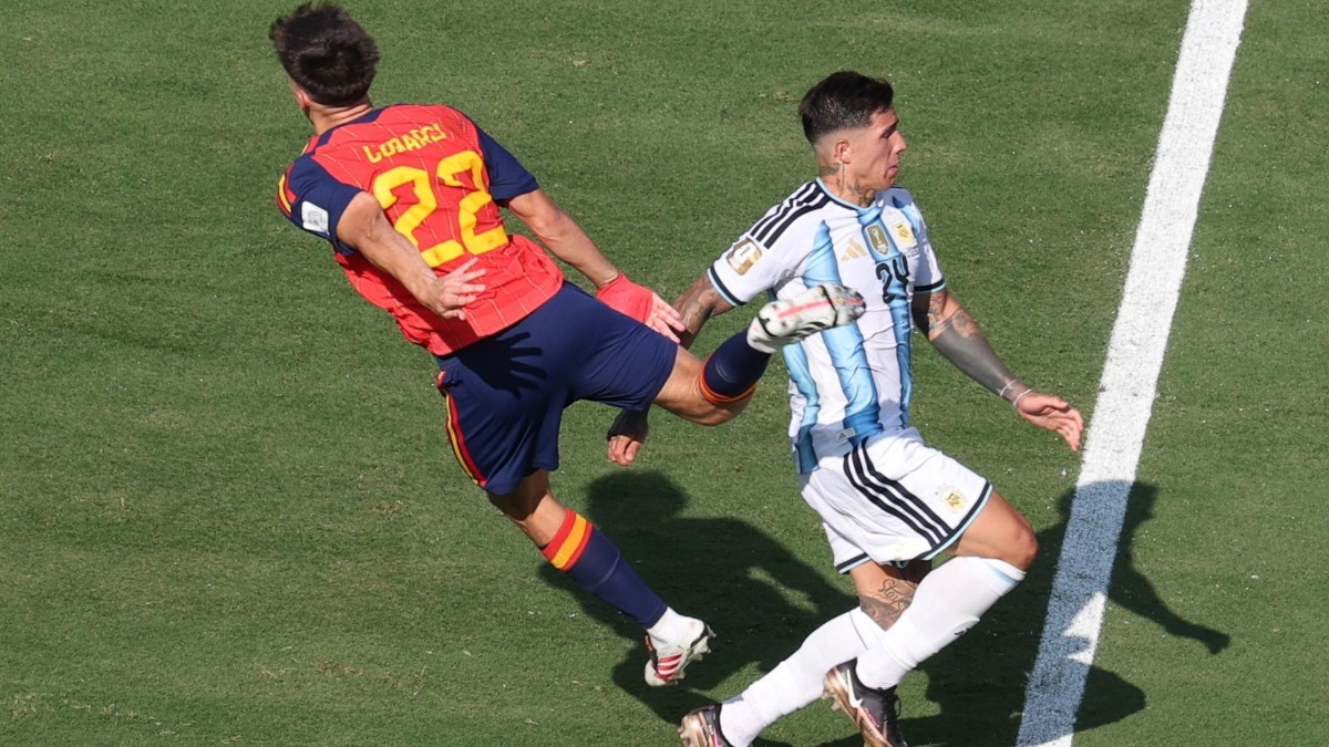 Enzo Fernández se va expulsado y Argentina se queda con 10 en la final del Mundial 2026