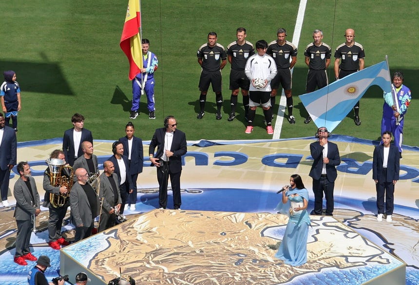 María Becerra se sumó al cartel de artistas que participarán en la histórica final del Mundial 2026.