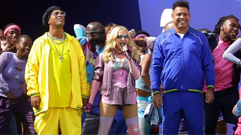 Madonna sorprendió junto a Ronaldinho y Ronaldo Nazário al abrir el histórico show de medio tiempo del Mundial 2026.