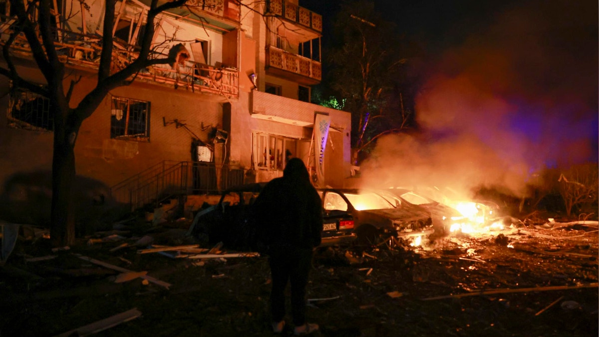 Tensión en Europa: Moscú responde a ofensiva ucraniana con uno de los mayores bombardeos balísticos sobre Kiev