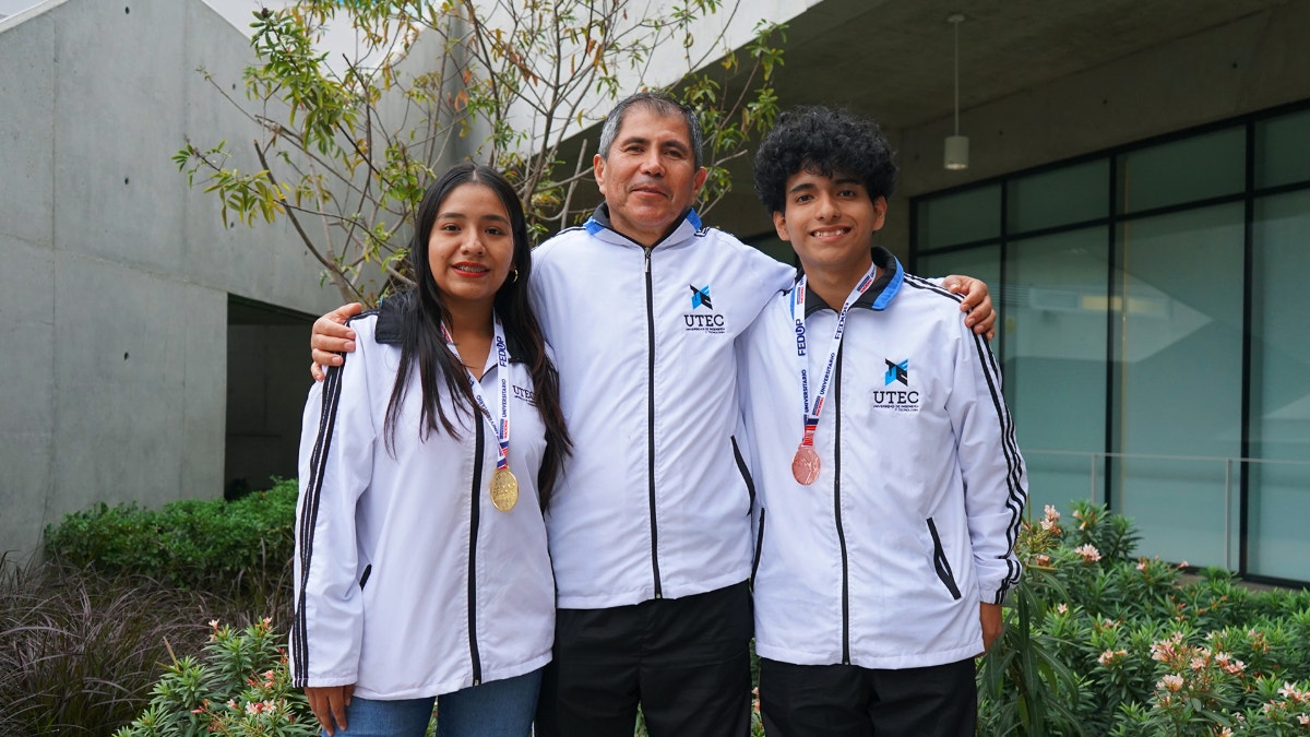 UTEC impulsa el ajedrez como plataforma de aprendizaje y alta competencia junto al Gran Maestro Internacional Julio Granda