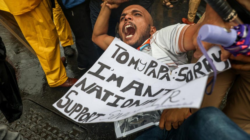Los manifestantes enfrentaron a la represión policíal en su intento de llegar al Parlamento en la capital de la India. 