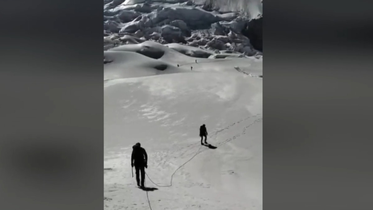 Áncash: nuevo equipo de rescatistas inicia búsqueda de los tres montañistas desaparecidos en el Huascarán