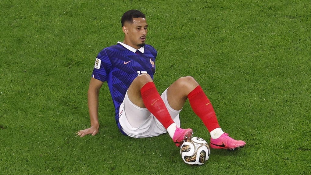 William Saliba salió lesionado en las semifinales ante España por el Mundial 2026