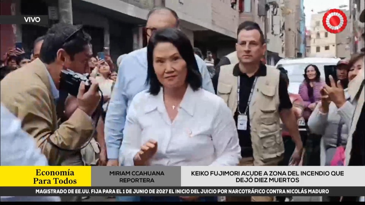 Keiko Fujimori acudió a zona del incendio donde murieron 10 personas en Cercado de Lima