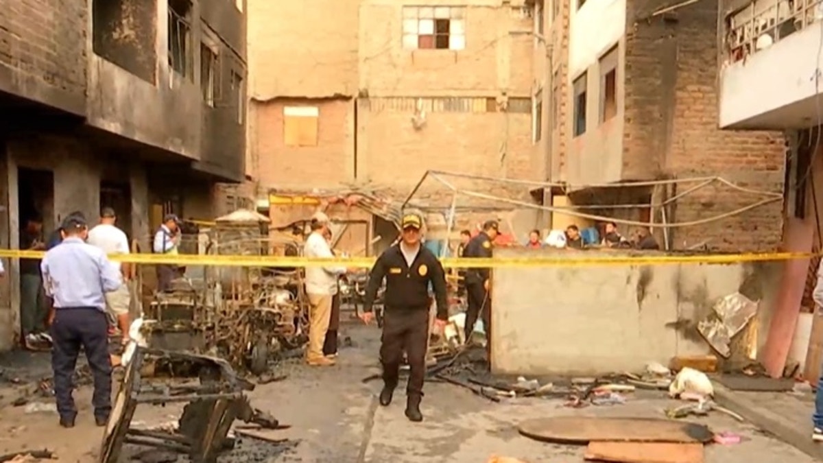 Incendio consume vivienda en La Victoria: PNP confirma diez fallecidos, entre ellos cinco menores