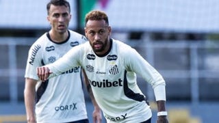 Neymar explotó contra las críticas por jugar al póker mientras Santos disputaba la Copa Sudamericana