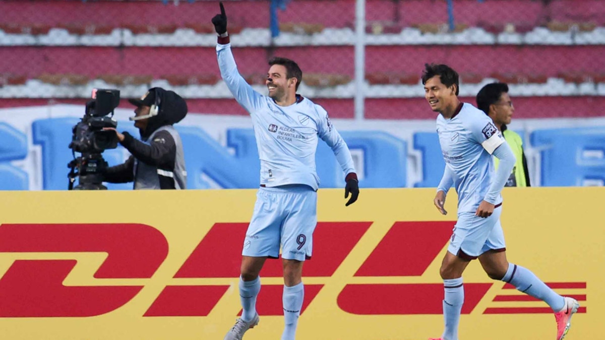 ¡Imponente cabezazo! Martín Cauteruccio anotó en el Bolívar vs Gremio por la Copa Sudamericana [VIDEO]