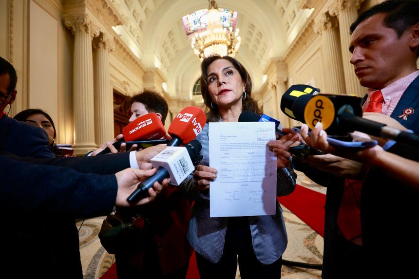 Patricia Juárez y Lourdes Alcorta presentaron la primera lista de candidatos a la Mesa Directiva del Senado Patricia Juárez y Lourdes Alcorta presentaron la primera lista de candidatos a la Mesa Directiva del Senado