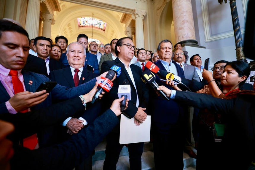 Líderes de la oposición ofrecieron una conferencia de prensa tras la presentación de sus listas de candidatos al Senado y a la Cámara de Diputados Líderes de la oposición ofrecieron una conferencia de prensa tras la presentación de sus listas de candidatos al Senado y a la Cámara de Diputados