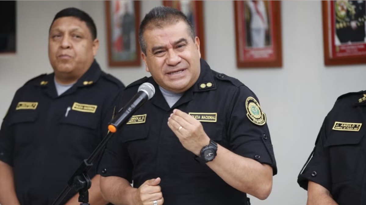 Comandante general Óscar Arriola espera que el gobierno de Keiko Fujimori atienda las necesidades de la Policía Nacional