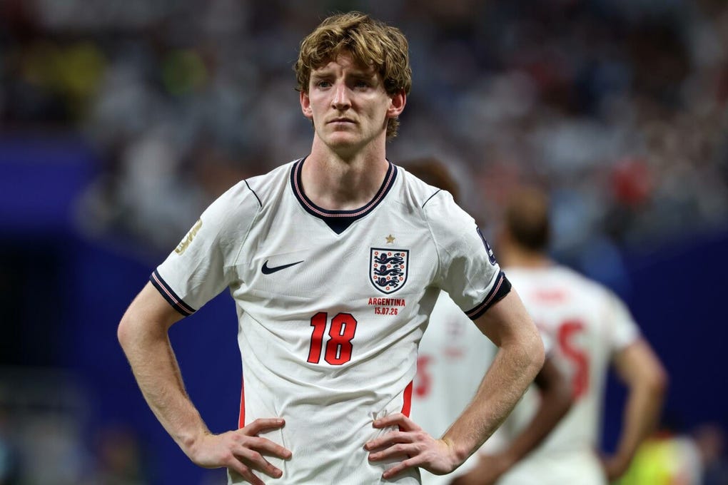 5. Anthony Gordon al FC Barcelona por 80 millones de euros.
