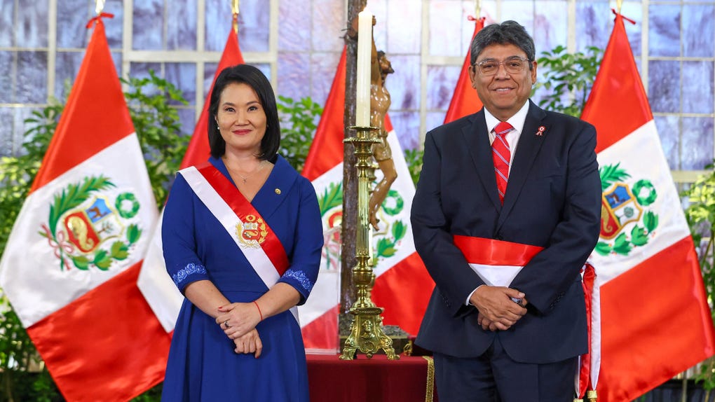 Elmer Cuba juró como nuevo ministro de Keiko Fujimori