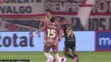 El audio del VAR sobre la acción contra Miguel Silveira en el Universitario vs Cusco FC: 