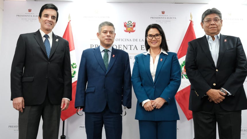 Carlos Espá, Luis Galarreta y Elmer Cuba, nuevos ministros de Keiko fujimori. 