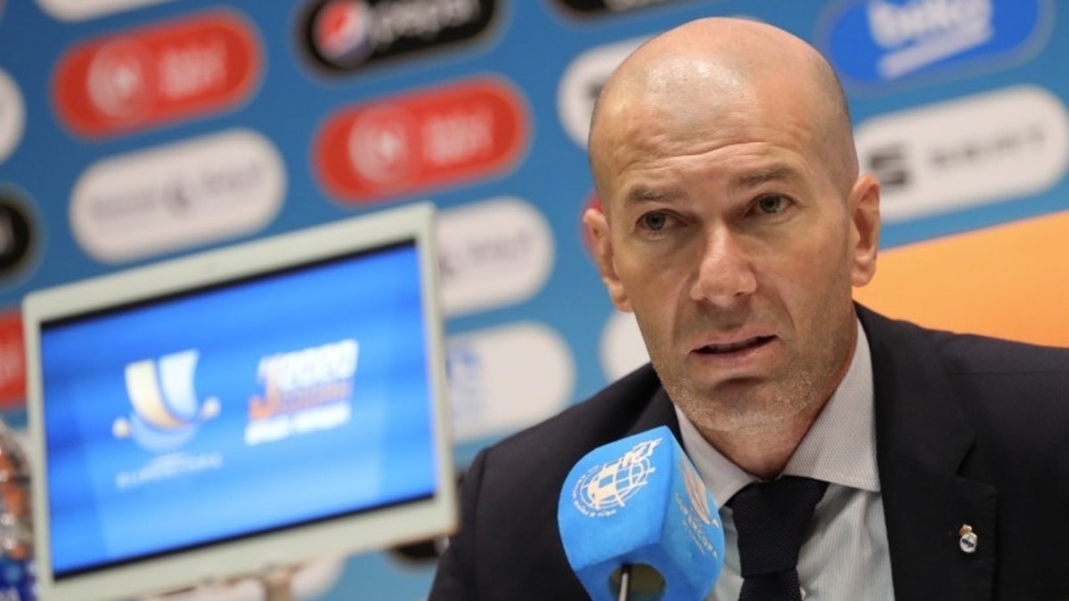 El sucesor de Deschamps: Zinedine Zidane fue presentado como nuevo seleccionador de Francia
