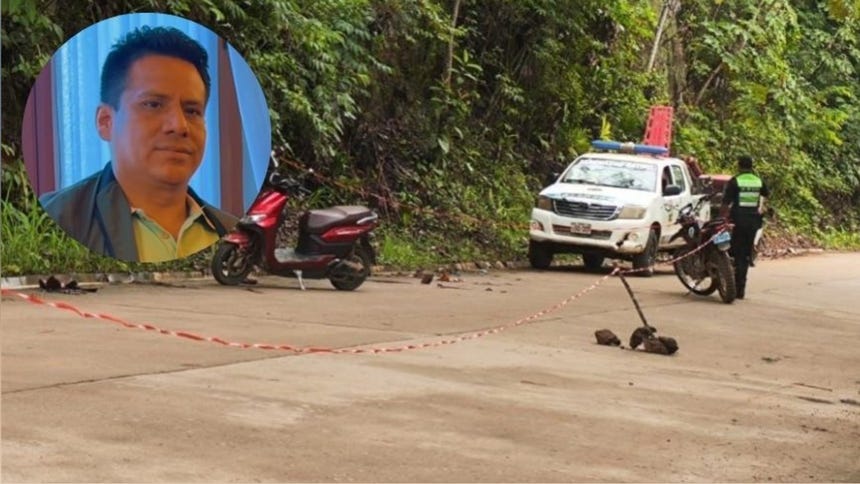Escena del asesinato del alcalde de Coviriali, Iroshi Ureta Campos, en su misma jurisdicción. Se aprecian dos motos dentro de una zona acordonada, en una de ellas, iban a bordo los fue atacado por dos delincuentes a bordo los delincuentes que acabaron con la vida de la autoridad.