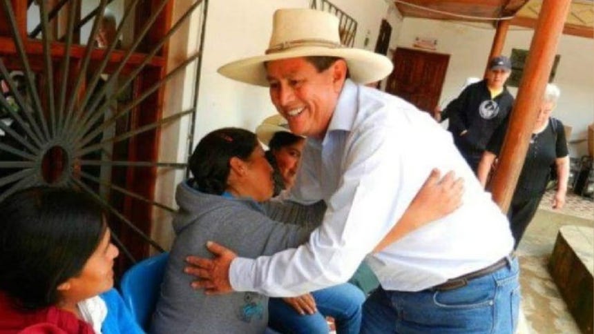 Manuel Vigo Muñoz, alcalde electo de Asunción, Cajamarca, y a un mes de asumir funciones, fue asesinado en el 2018 junto a su esposa cuando previamente había anunciado que investigaría la gestión que reemplazaría.