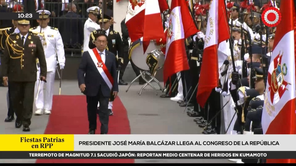 Así fue la llegada de José María Balcázar al Congreso para entregar la banda presidencial [VIDEO]