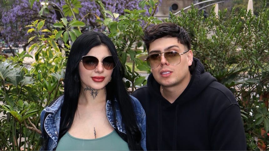 Karely Ruiz y su esposo Jhon Echeverry sufrieron el robo de objetos, dinero y joyas.