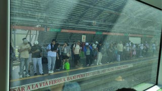 Línea 1 del Metro de Lima informa demoras en su servicio
